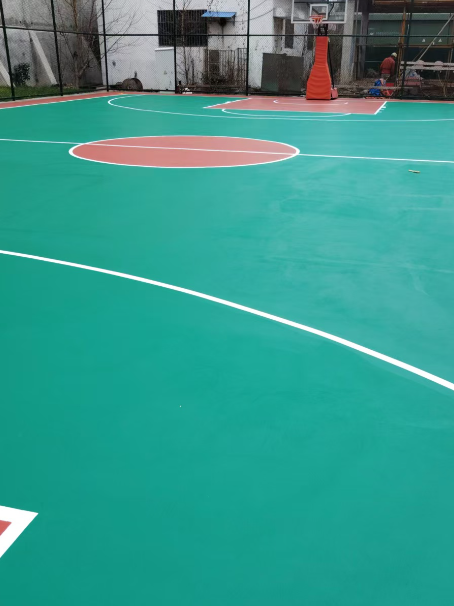 锦州 球场长期使用易出现地面开裂
